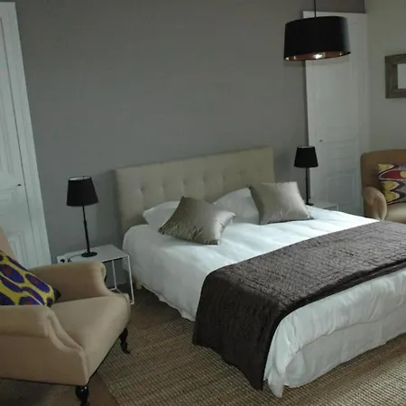 Pensjonat Chambres D'hotes La Maison 3*